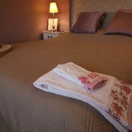 Guest house Lamaisondeyolandeetadrien Douai
